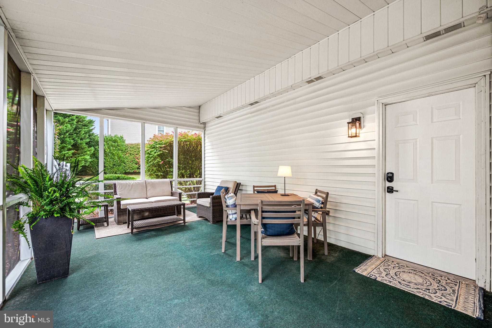 1230 N ASHBROOKE DRIVE