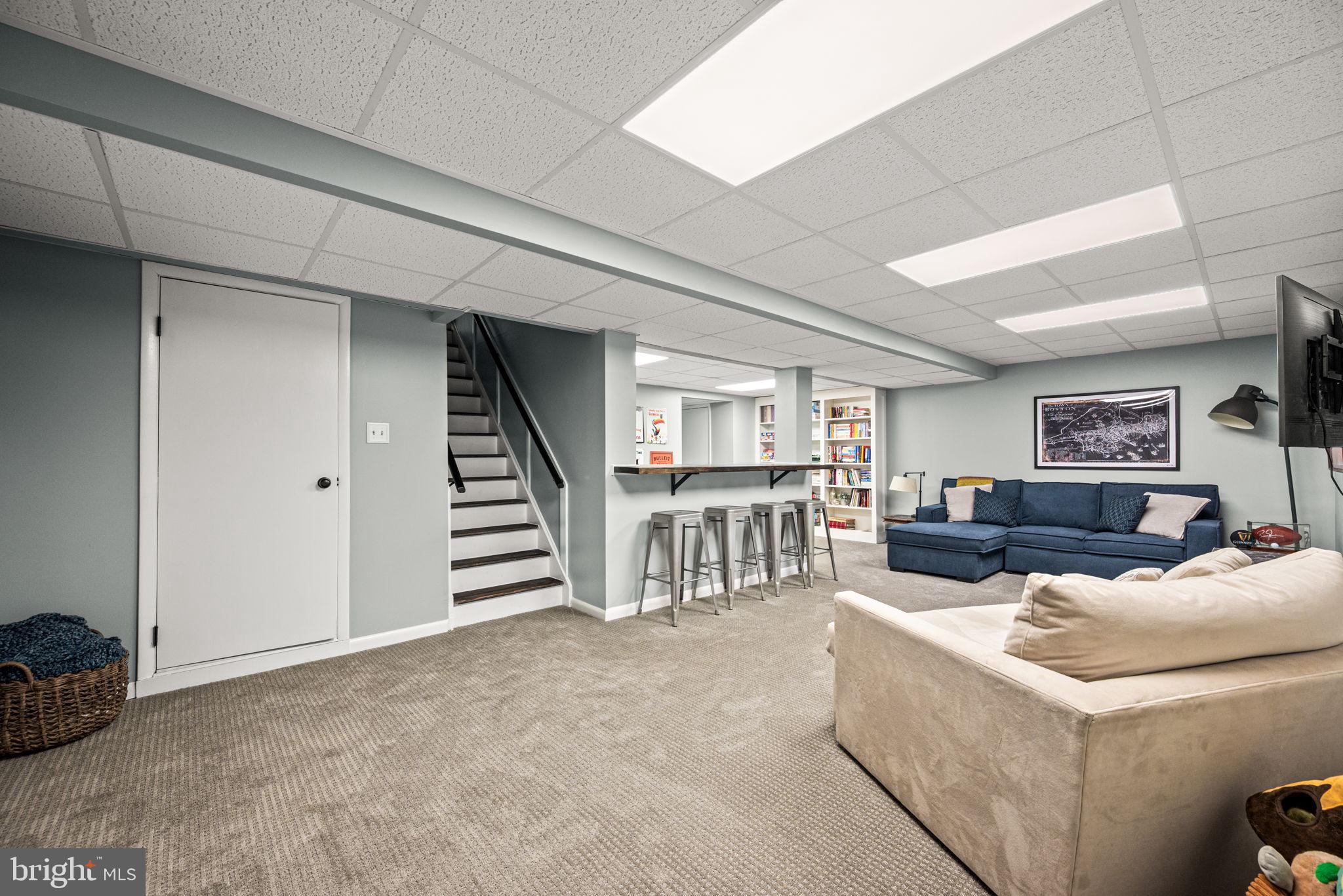 1230 N ASHBROOKE DRIVE