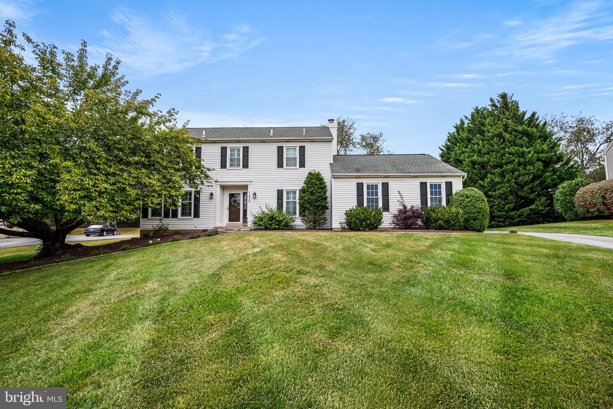 1230 N ASHBROOKE DRIVE