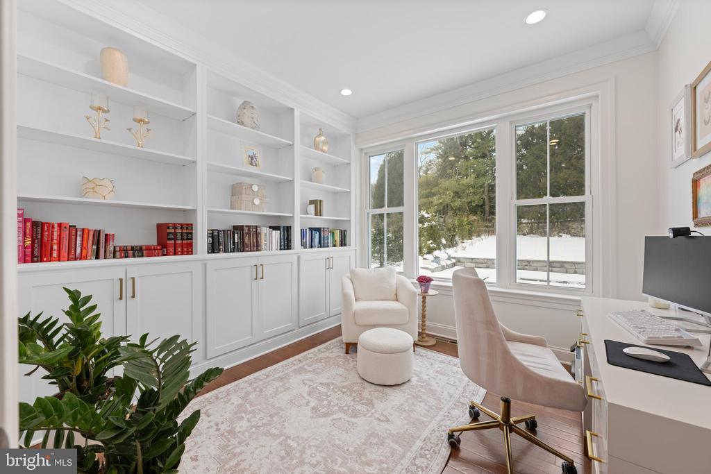 814 NEWTOWN ROAD
