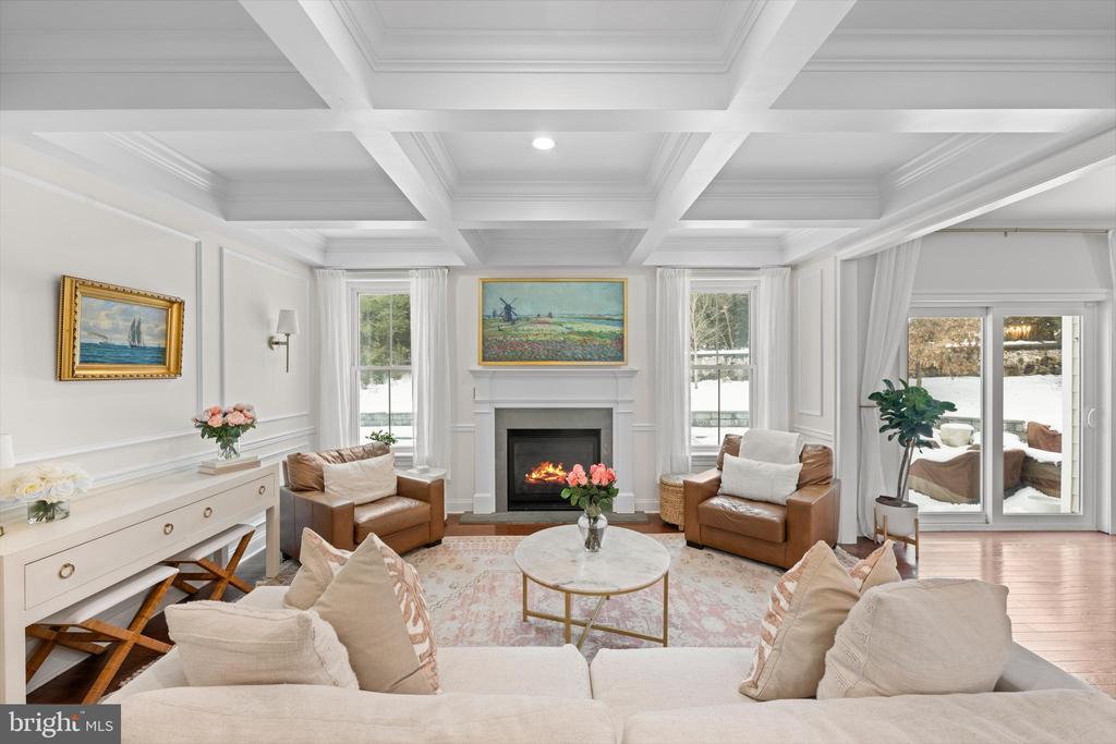 814 NEWTOWN ROAD