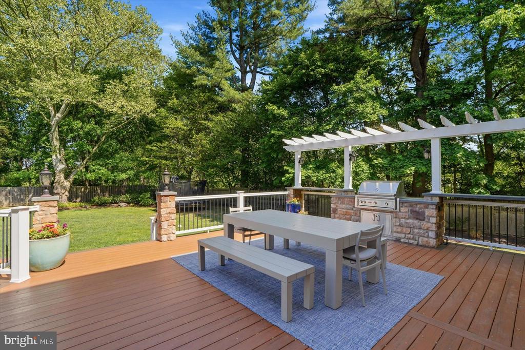 1479 SUGARTOWN ROAD