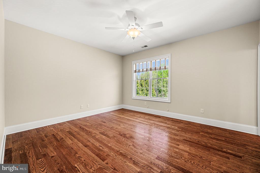 26 COLONIAL DRIVE