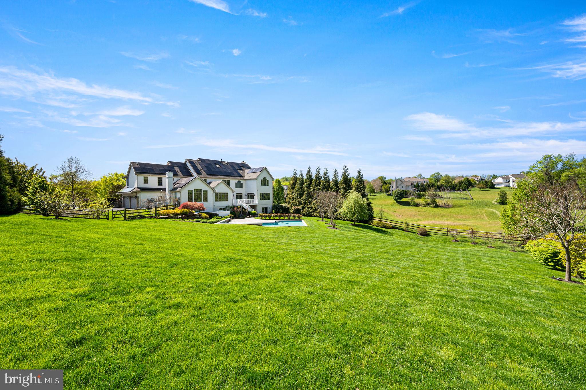 26 COLONIAL DRIVE