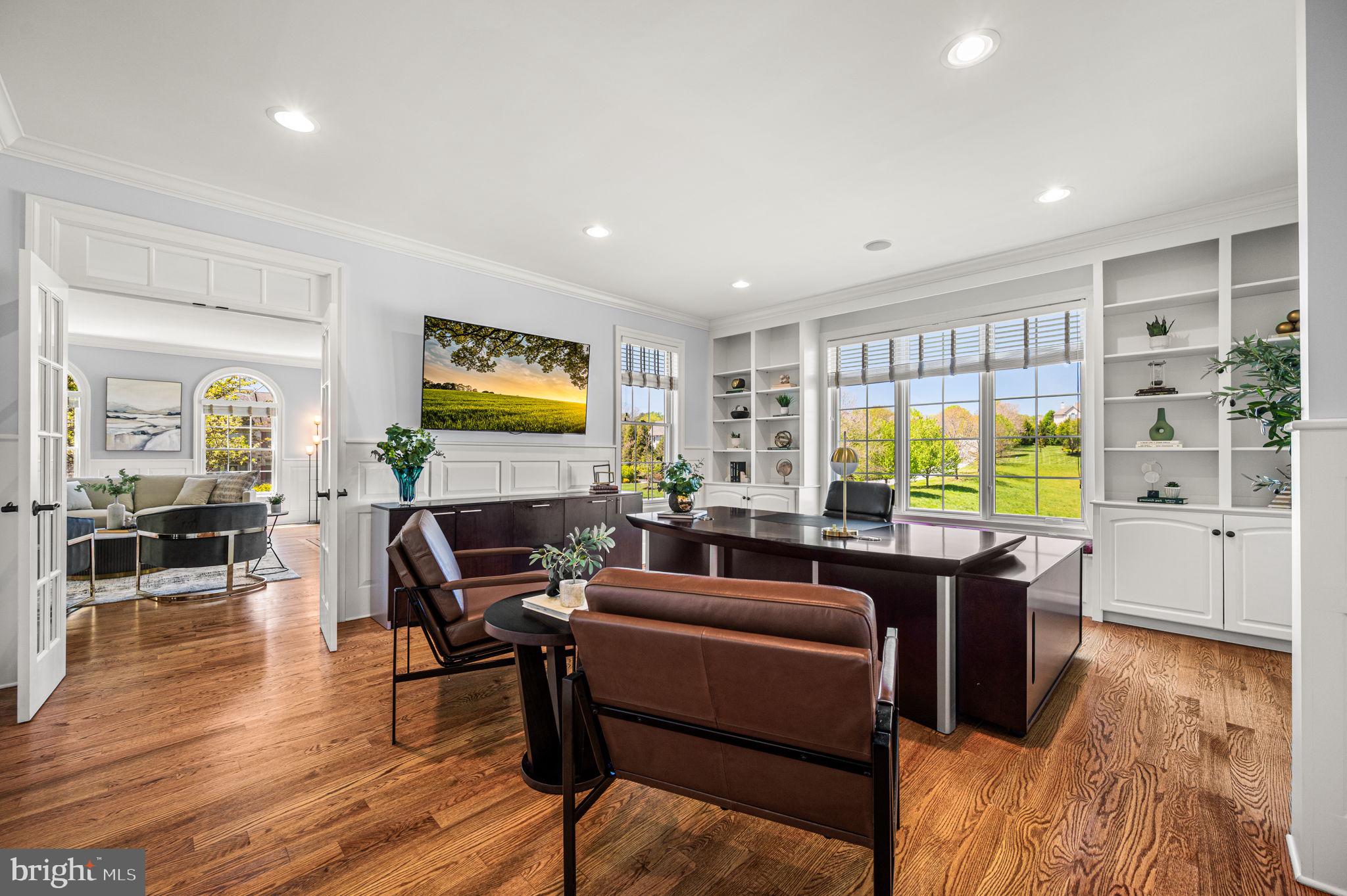 26 COLONIAL DRIVE