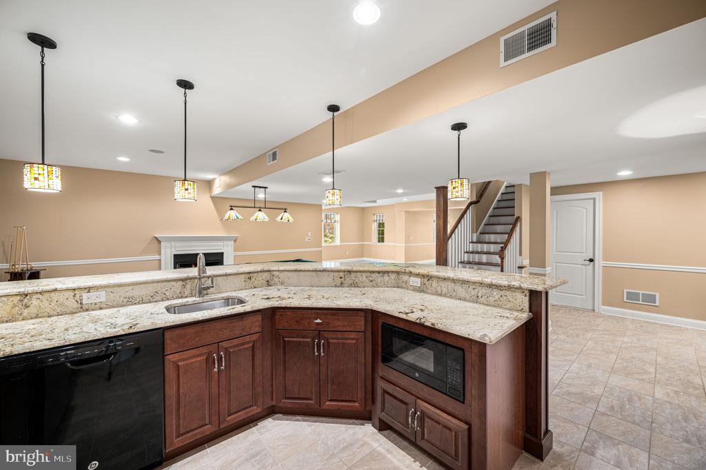 26 COLONIAL DRIVE