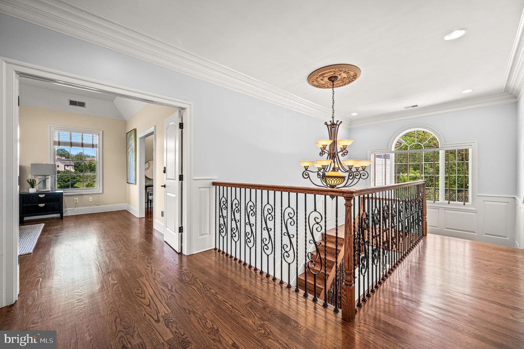 26 COLONIAL DRIVE