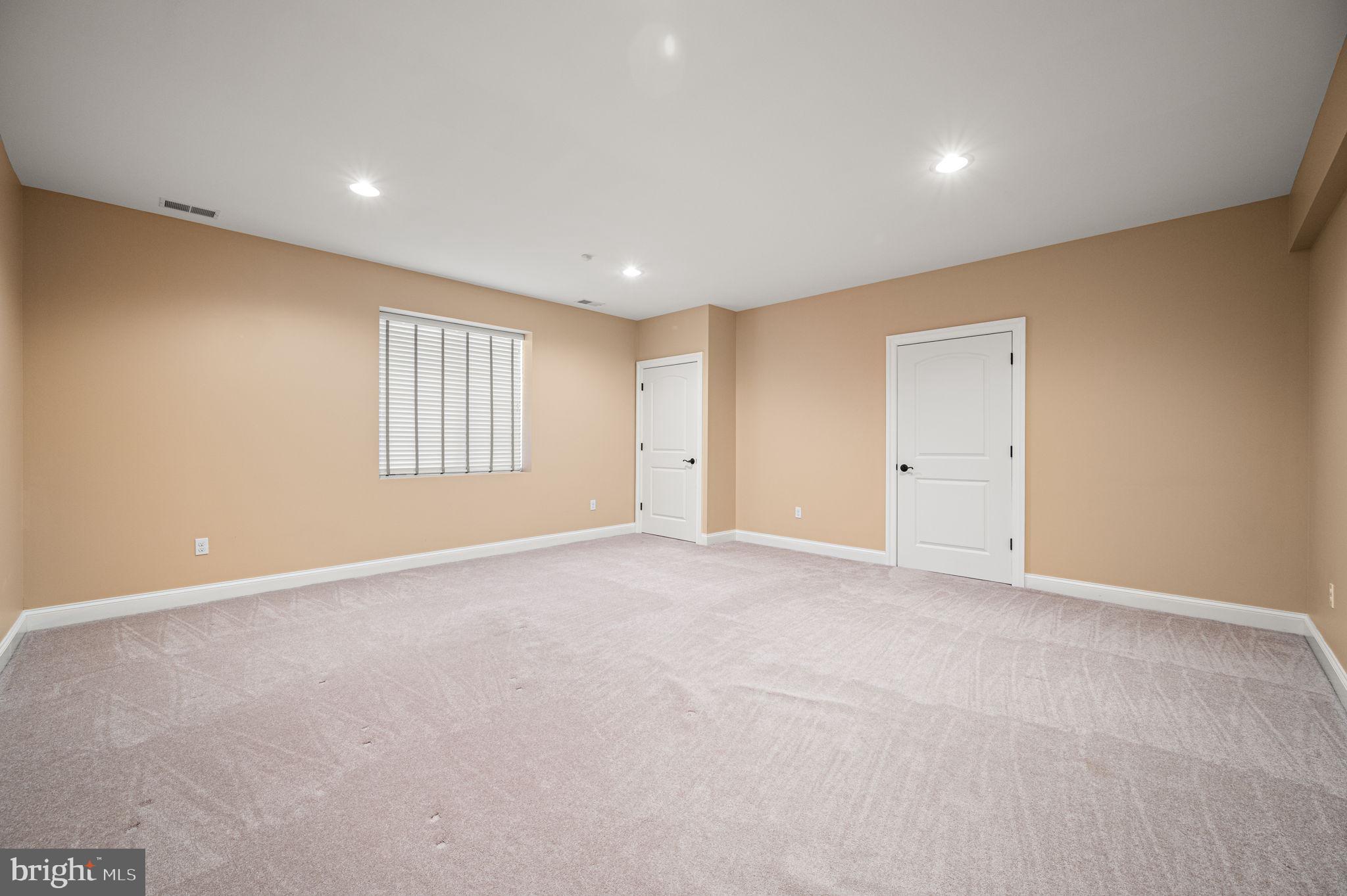 26 COLONIAL DRIVE