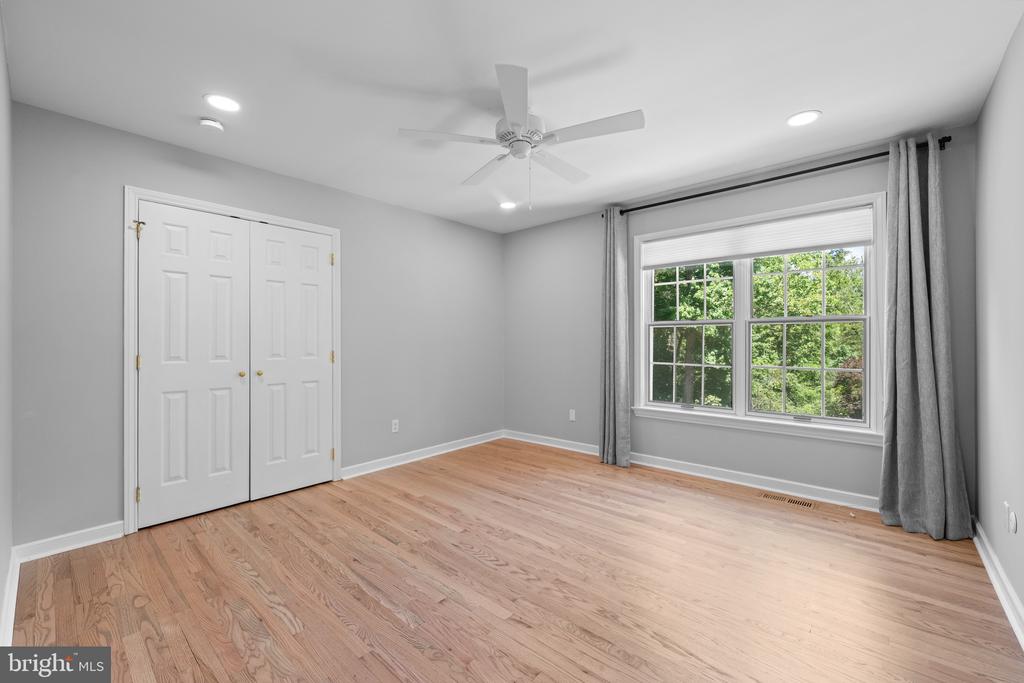 1285 FARM ROAD