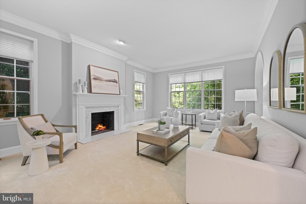 1285 FARM ROAD