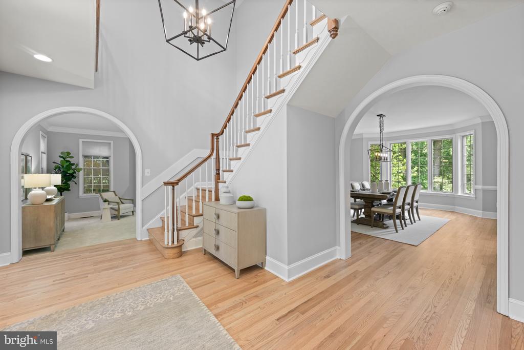 1285 FARM ROAD