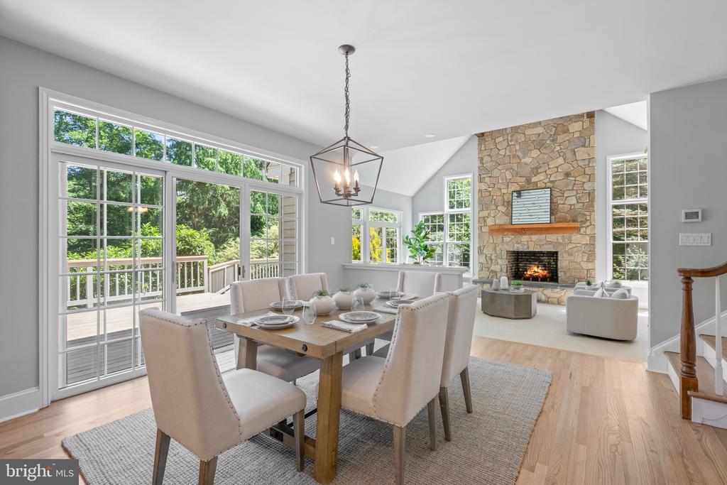 1285 FARM ROAD