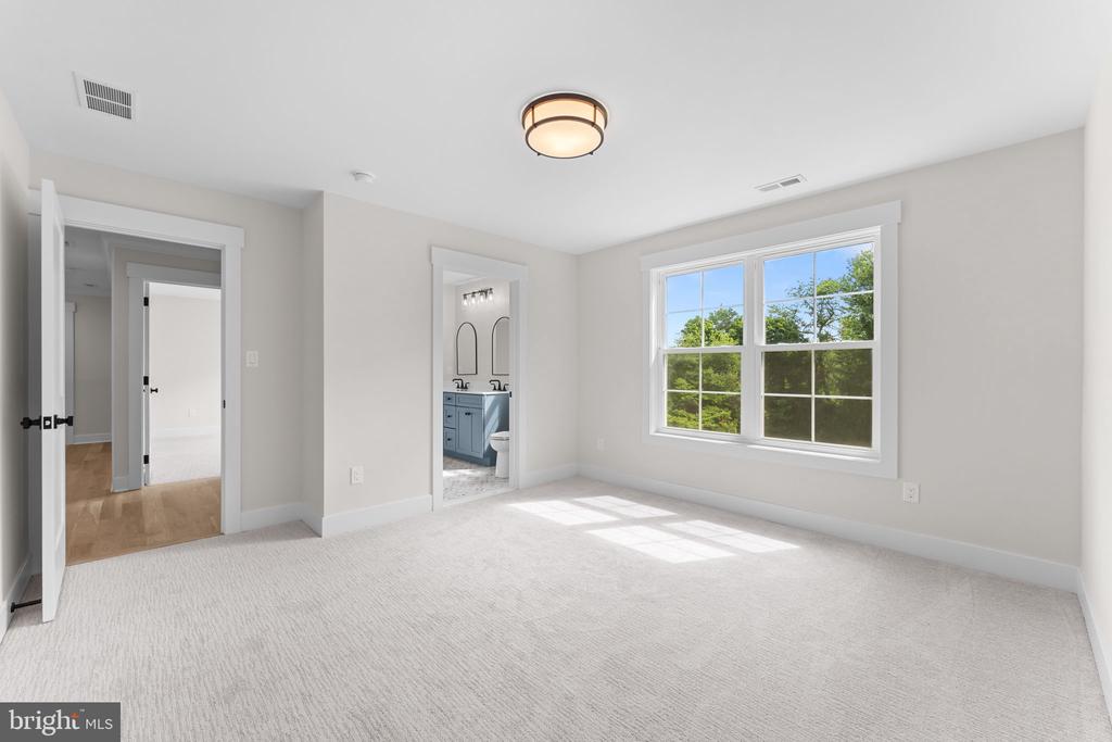 17 HICKORY LANE