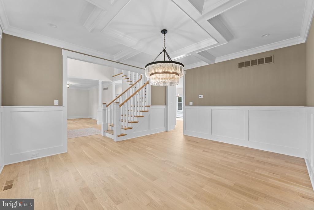 17 HICKORY LANE