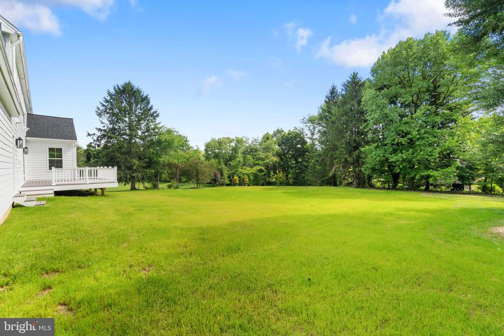 17 HICKORY LANE