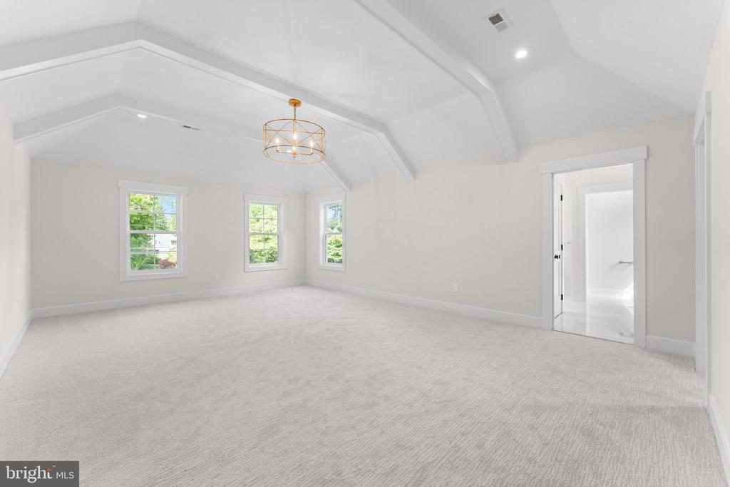 17 HICKORY LANE