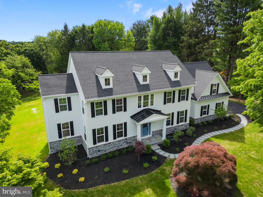 17 HICKORY LANE