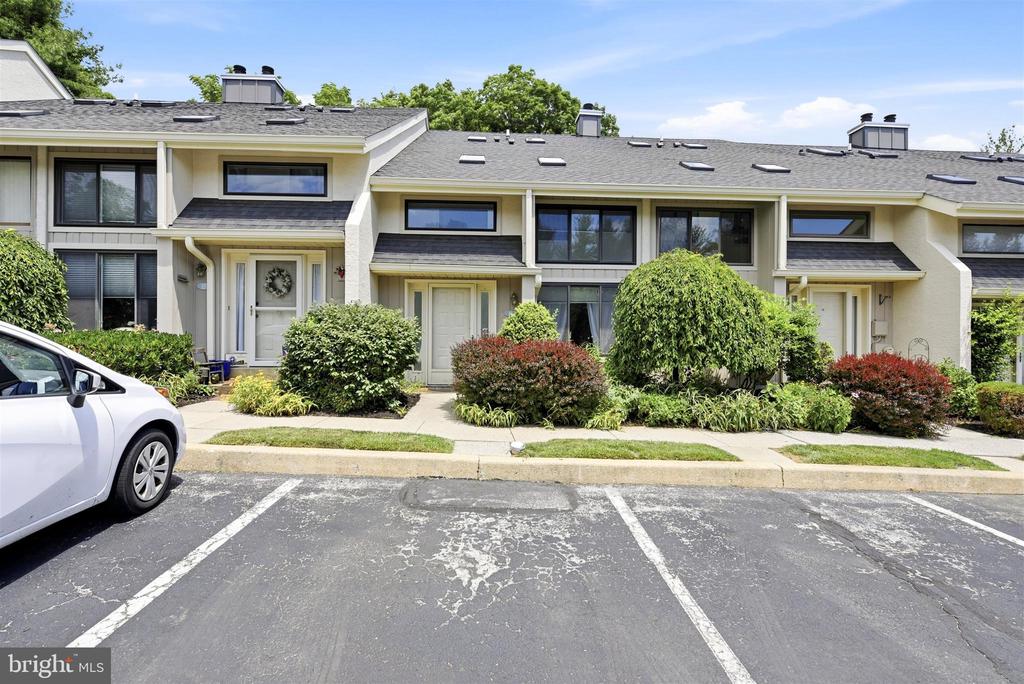 9 LANDMARK DRIVE