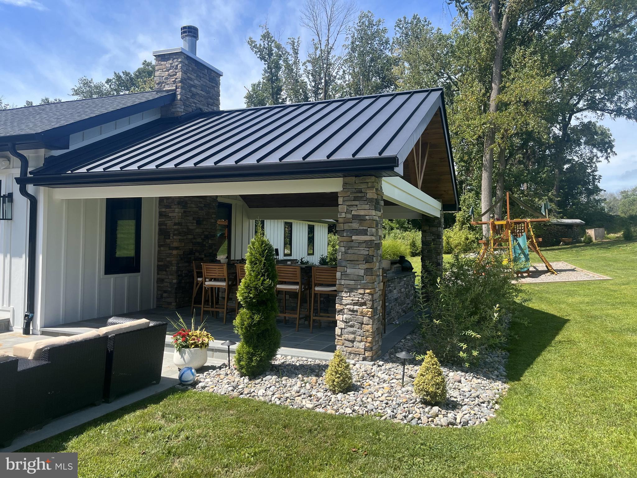 269 SMITHBRIDGE ROAD