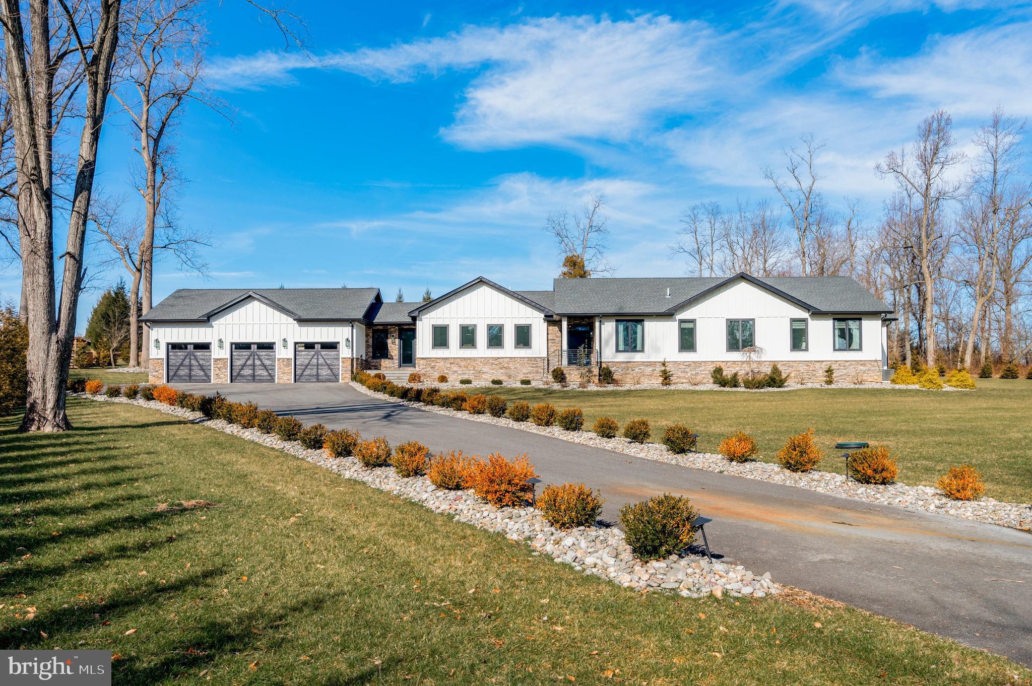 269 SMITHBRIDGE ROAD