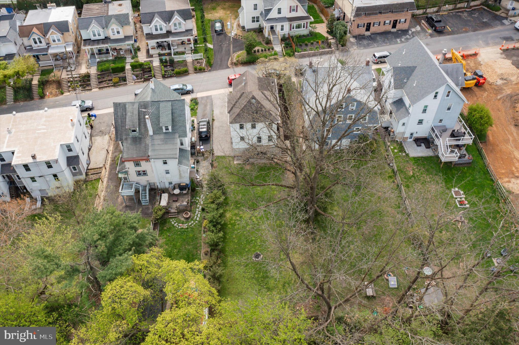252 N ABERDEEN AVENUE