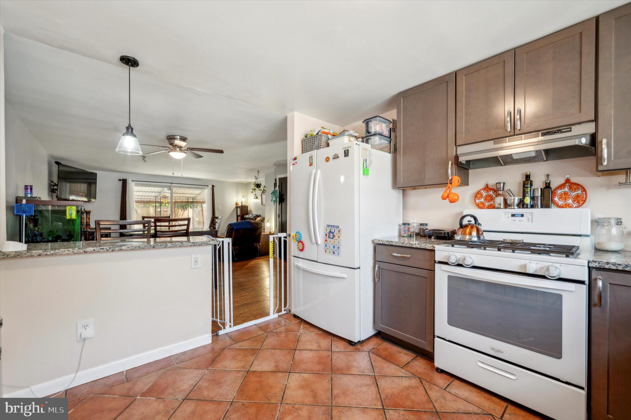 2007 VALLEY VIEW DRIVE