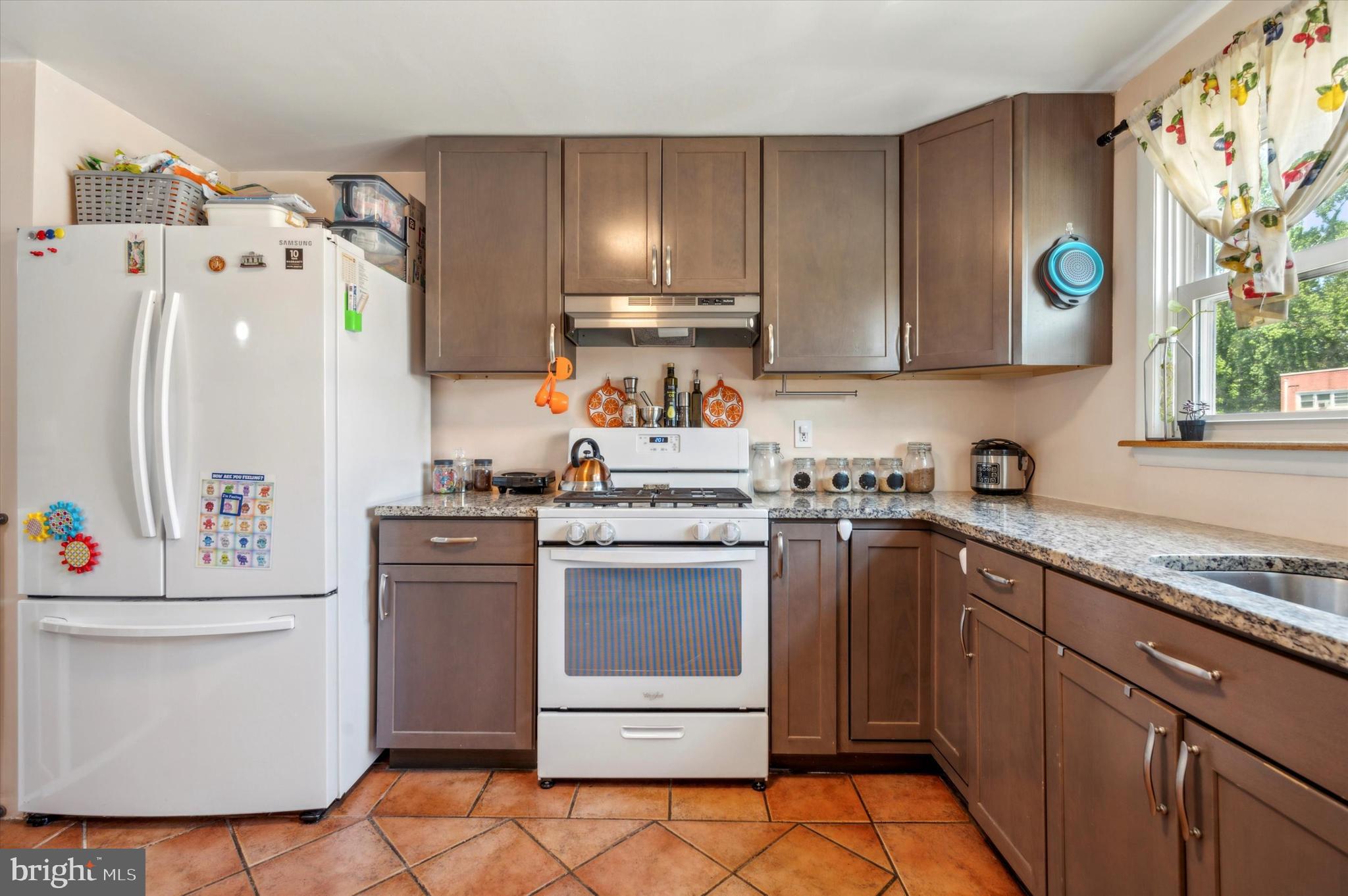2007 VALLEY VIEW DRIVE