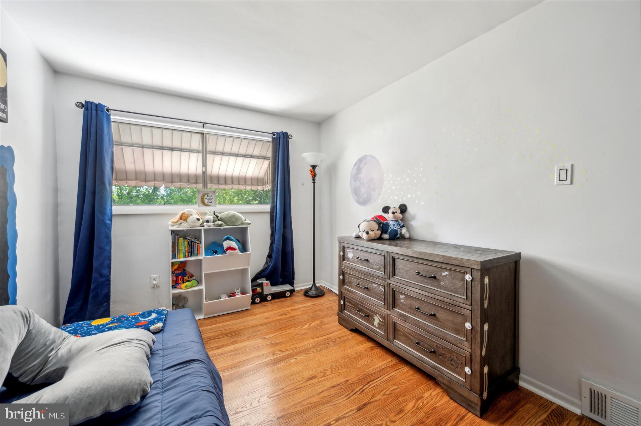 2007 VALLEY VIEW DRIVE