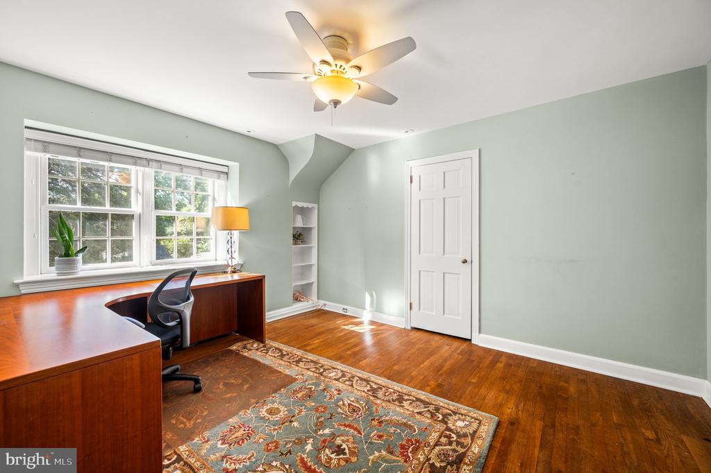 2608 SAINT DAVIDS LANE