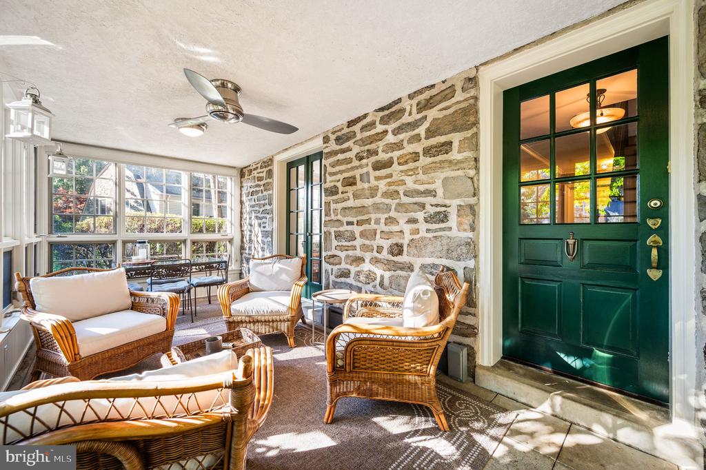 2608 SAINT DAVIDS LANE