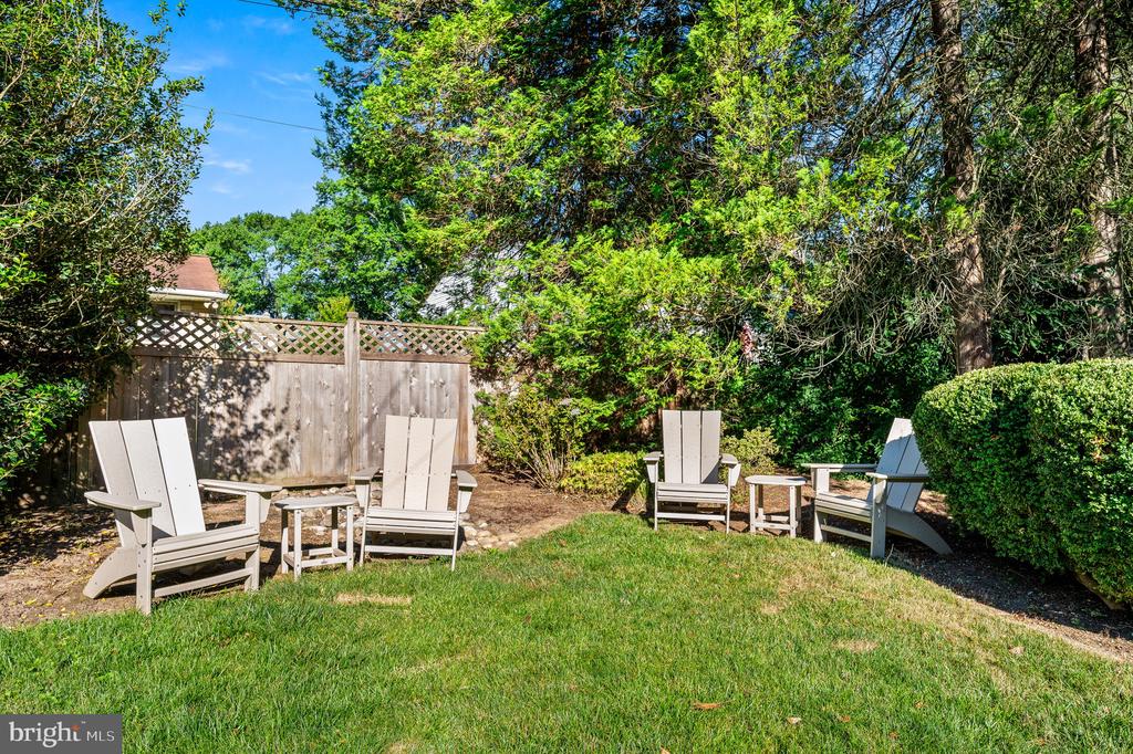 2608 SAINT DAVIDS LANE
