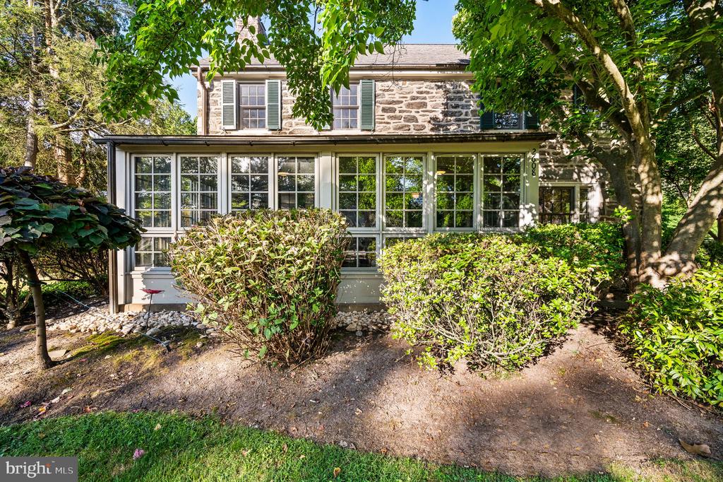 2608 SAINT DAVIDS LANE