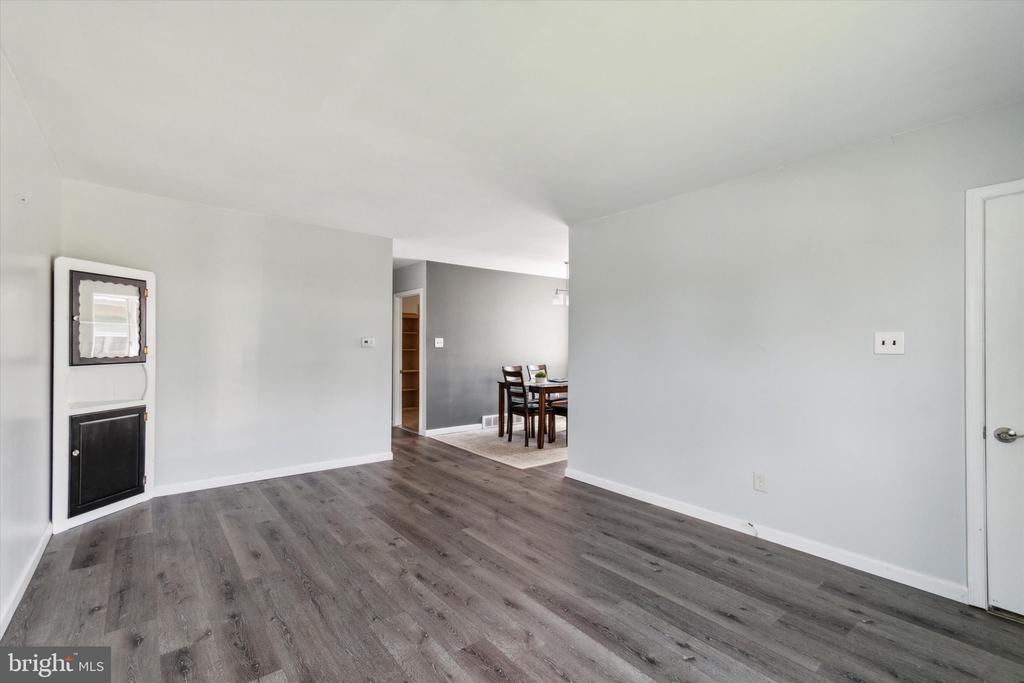 522 DEVON ROAD