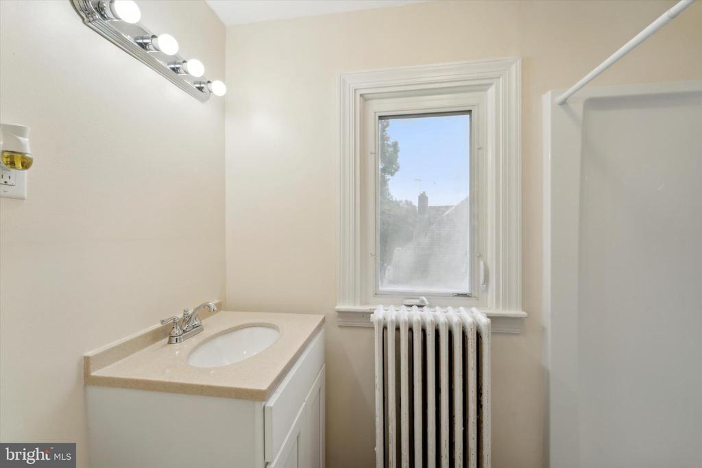 162 W BALTIMORE AVENUE