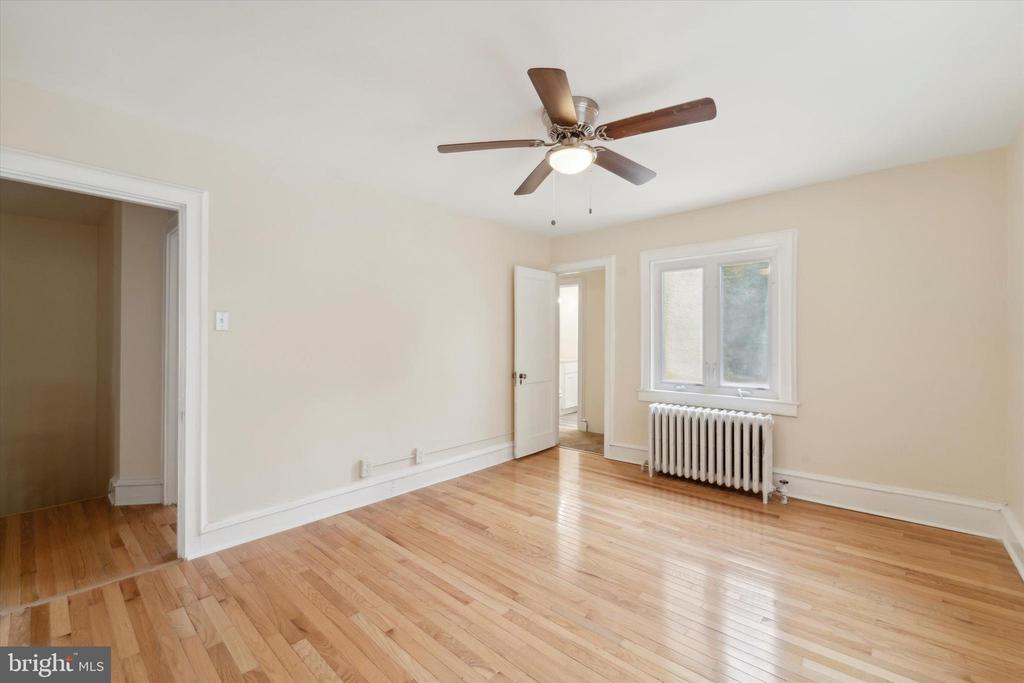 162 W BALTIMORE AVENUE