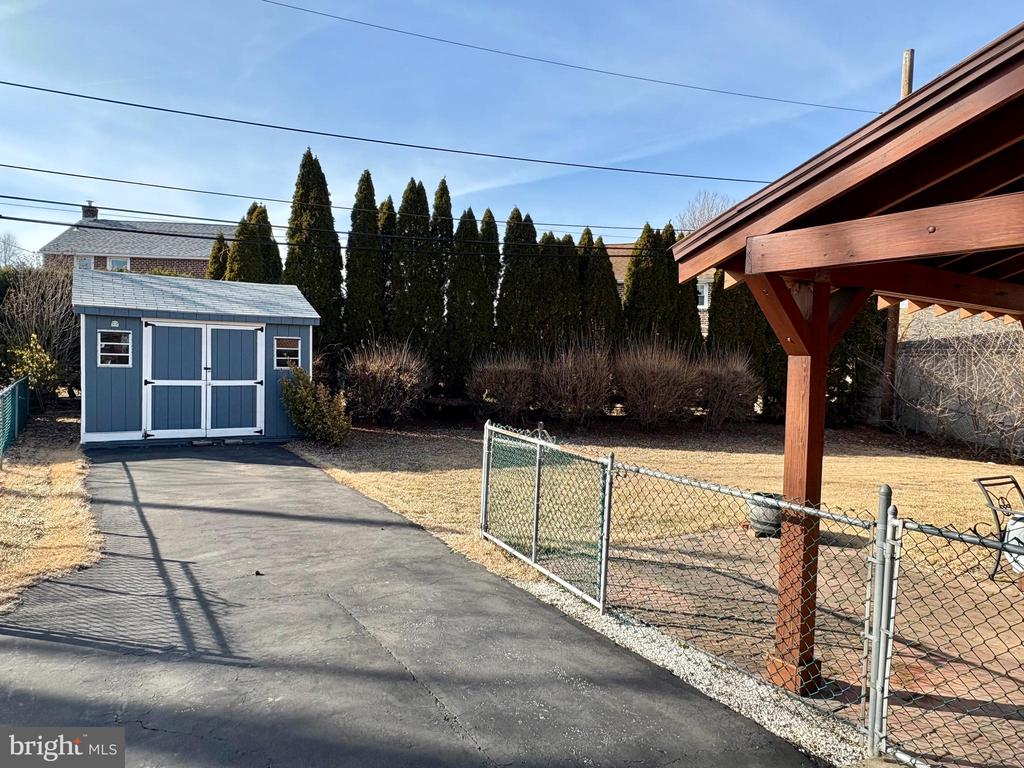 34 NETHERWOOD DRIVE