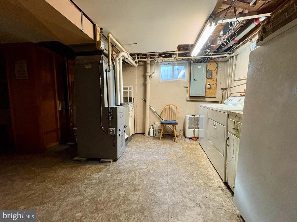 34 NETHERWOOD DRIVE