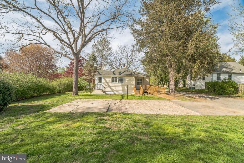 710 BETHEL AVENUE