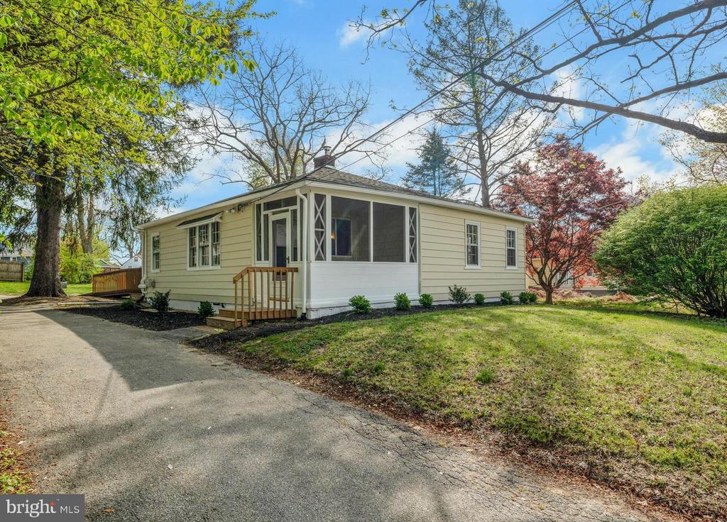 710 BETHEL AVENUE