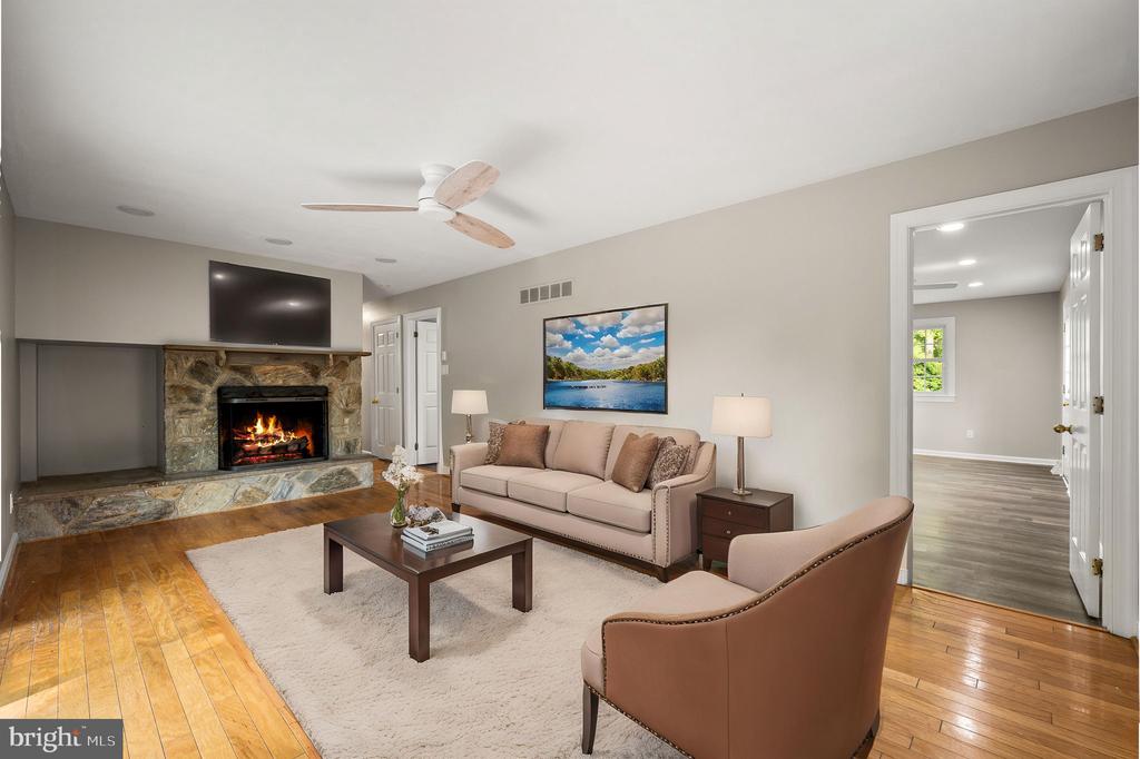 698 BURDETT DRIVE