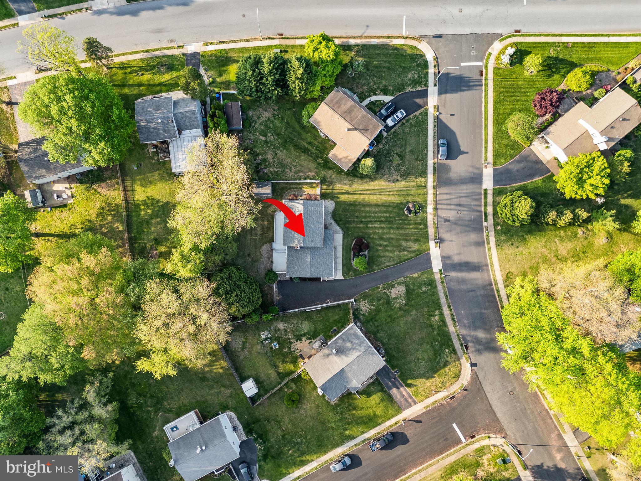 698 BURDETT DRIVE