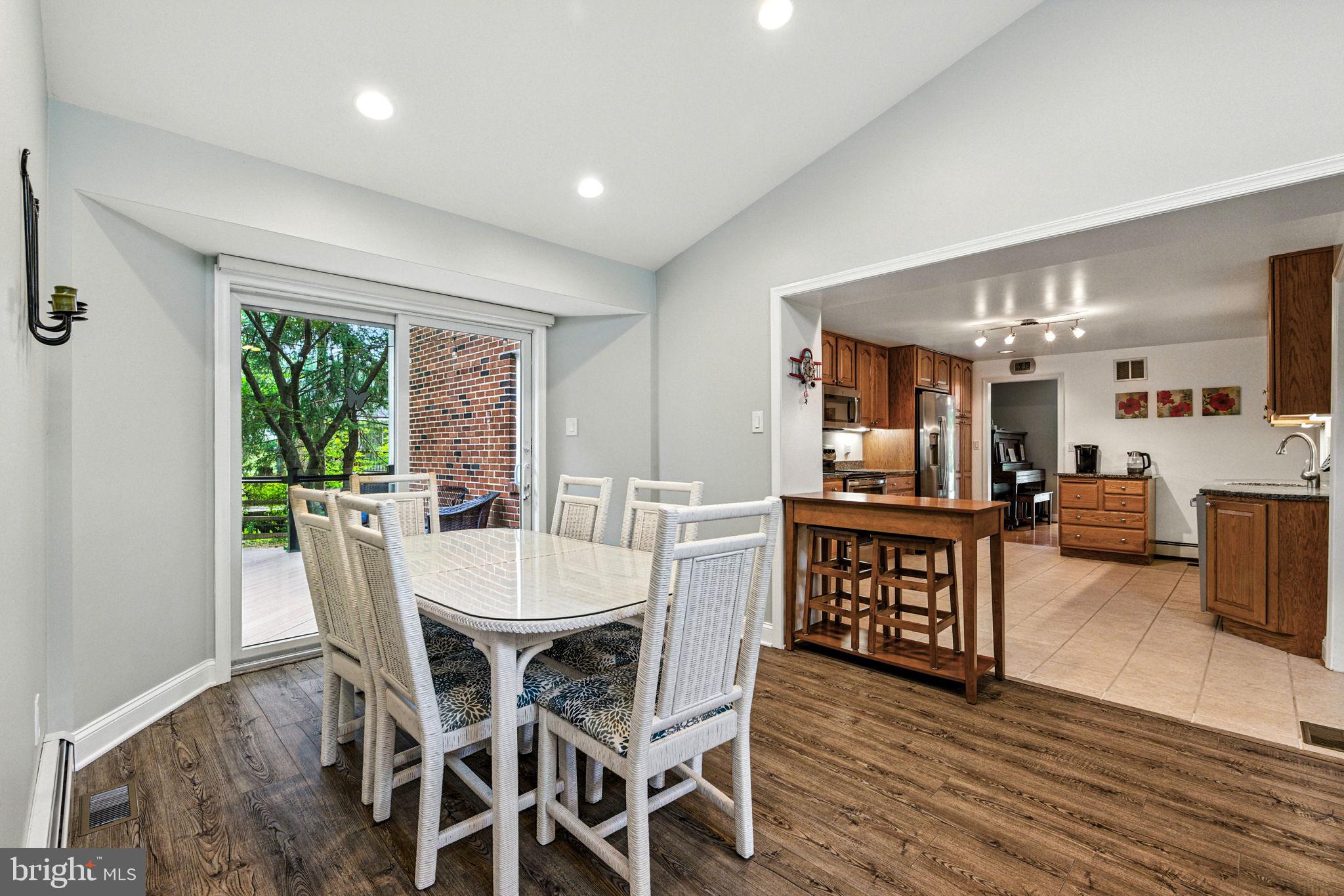 403 SCOTT LANE