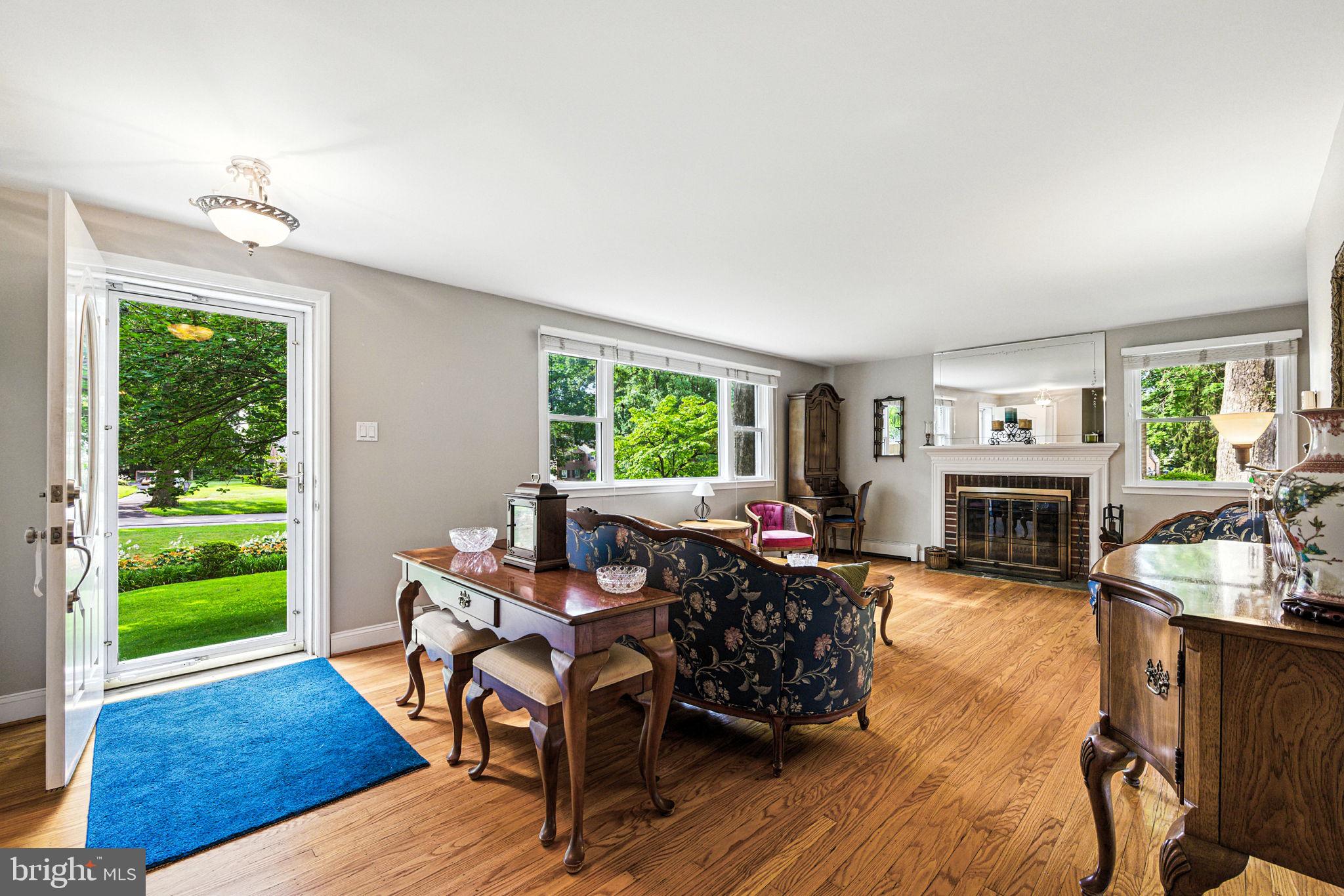 403 SCOTT LANE