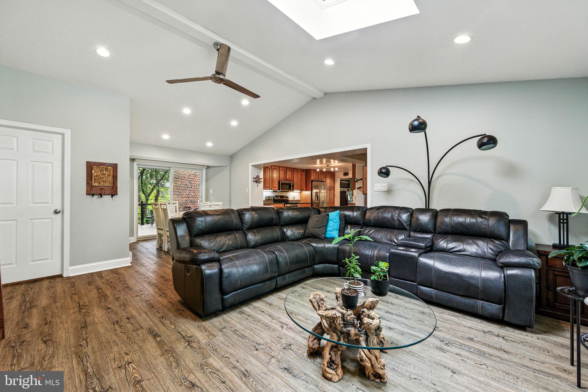 403 SCOTT LANE