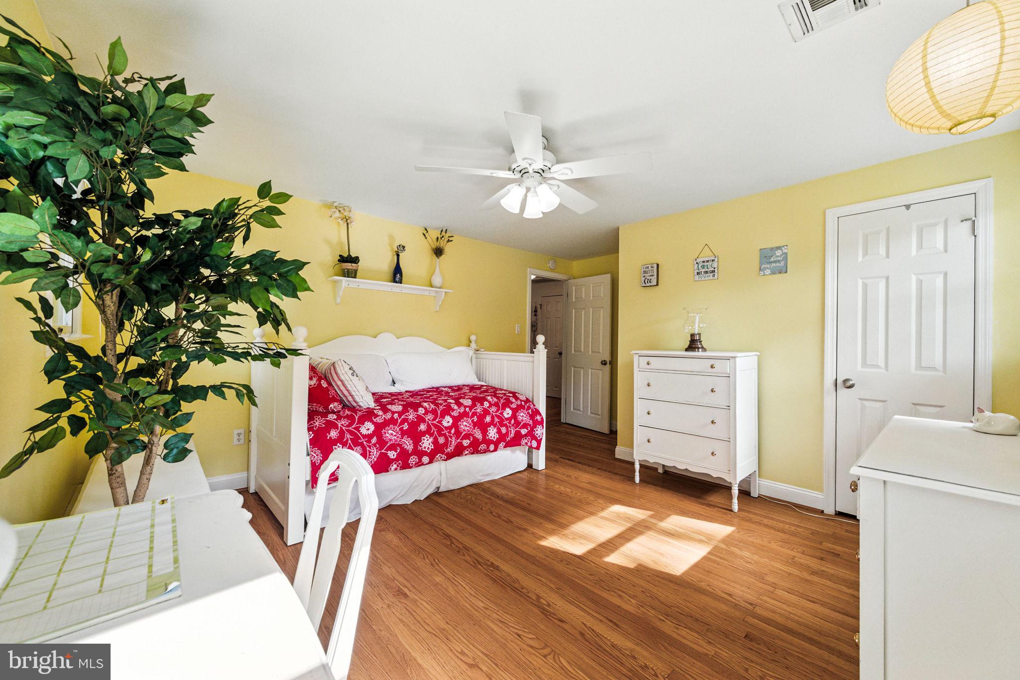 403 SCOTT LANE