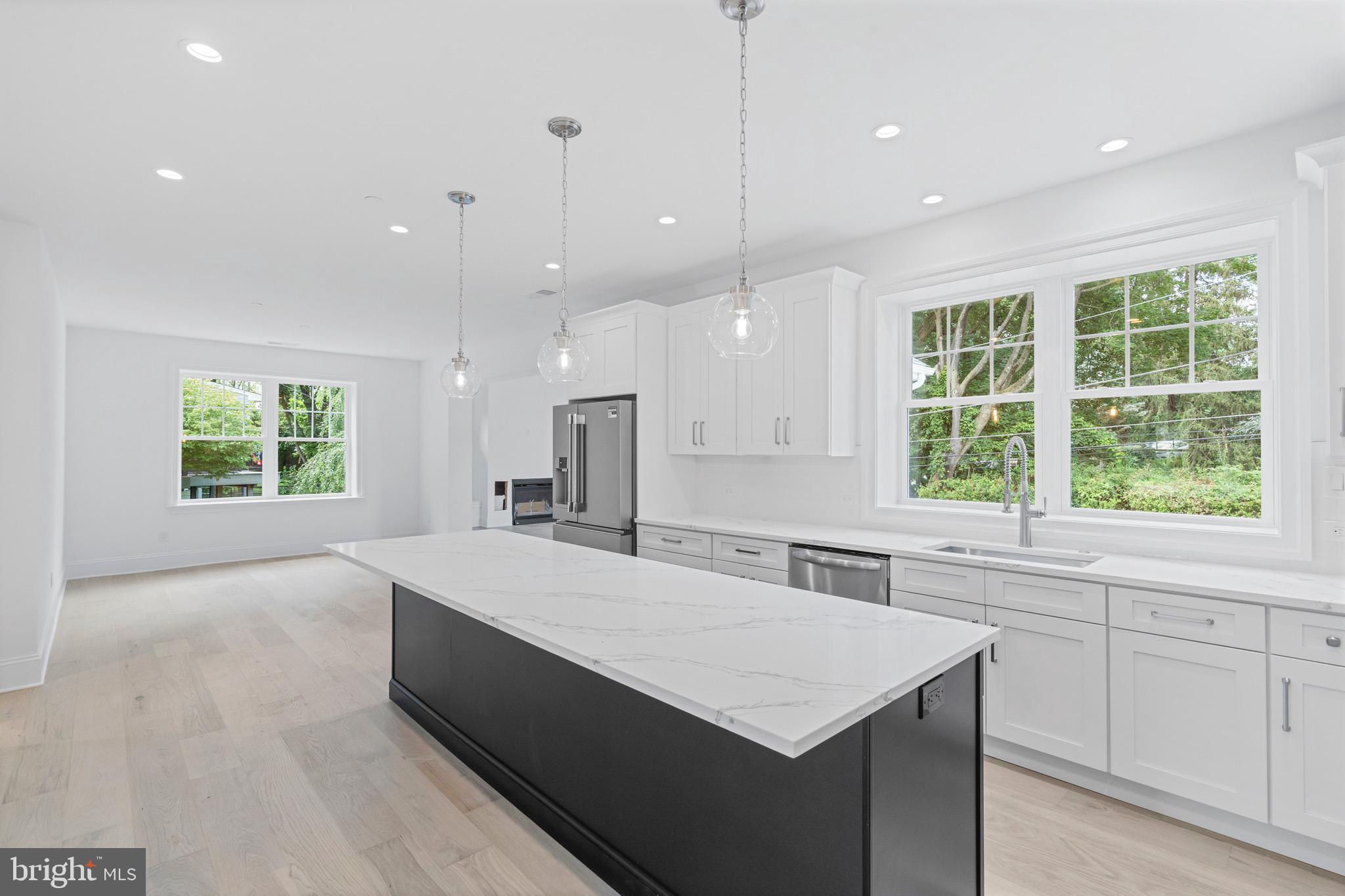 710 HEDGEROW DRIVE