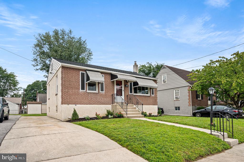 219 FOLSOM AVENUE