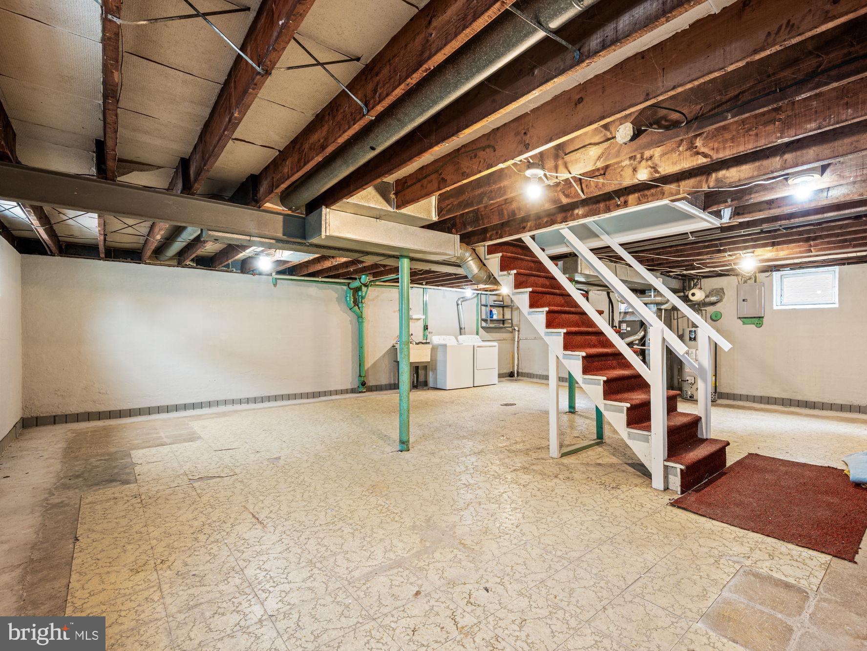 219 FOLSOM AVENUE