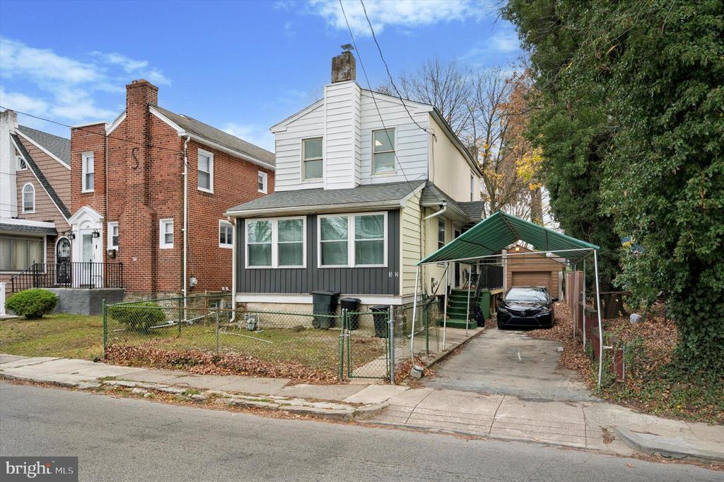 32 ELDER AVENUE