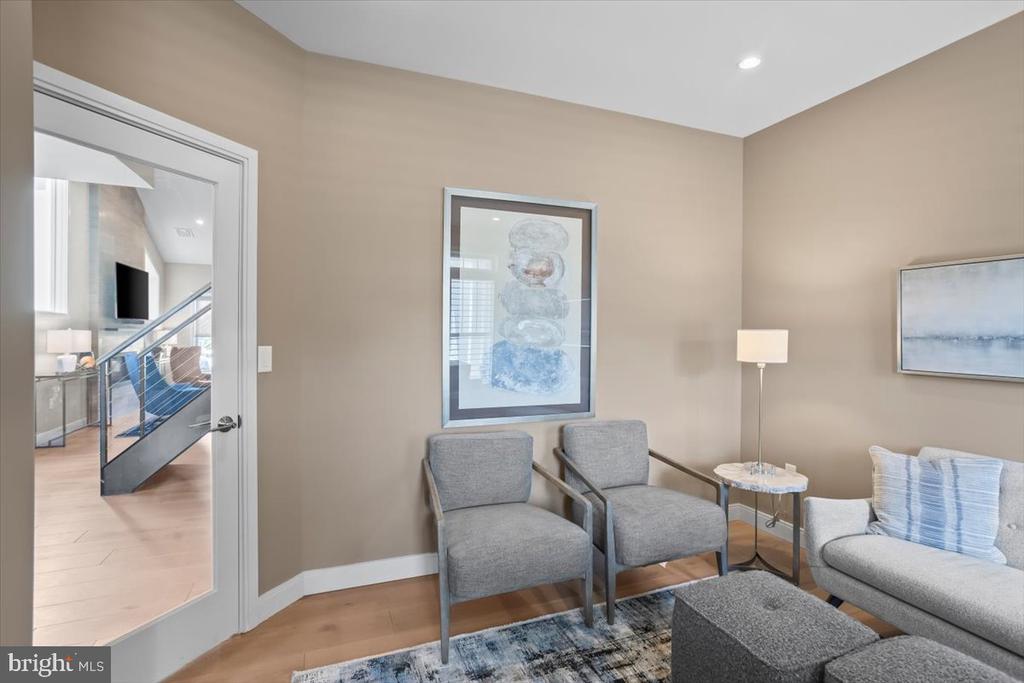 1205 MOSAIC DRIVE